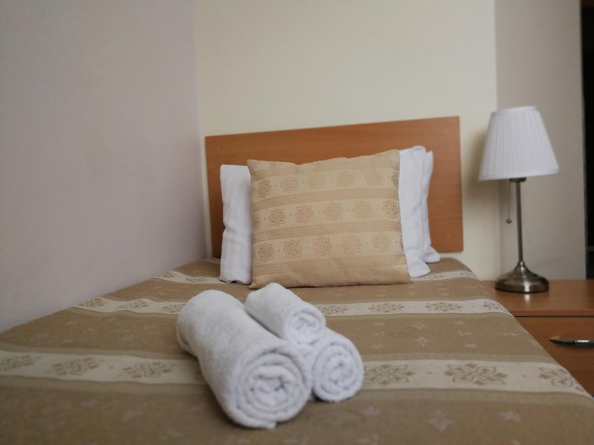 Hotel Angelas Utena Buitenkant foto